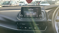 Nissan Qashqai 1.3 DiG-T MH Acenta Premium 5dr Petrol Hatchback